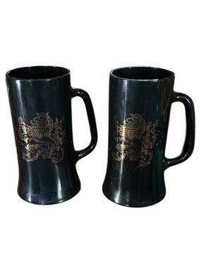 Vintage Black Glass Gold Lion Crest Mugs